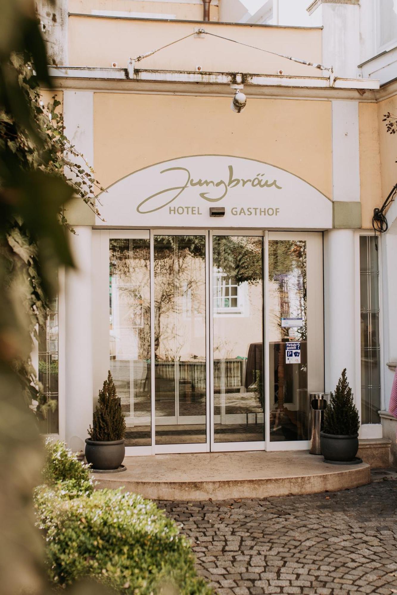 Hotel Jungbraeu Abensberg Extérieur photo